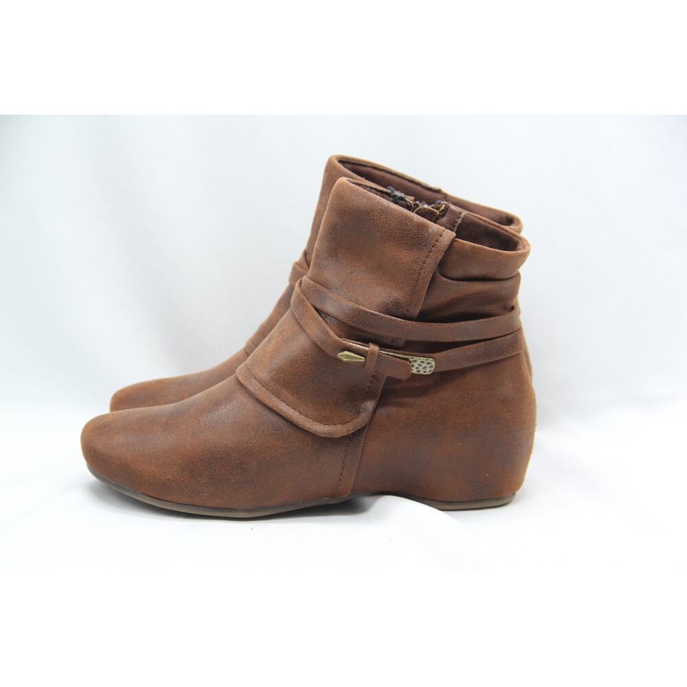 YUU Scarlet Boots Women’s Size 9M Brown Faux Leather Wedge Side Zip Comfort